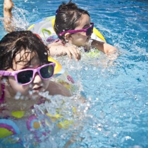 girls, swimming, splashing